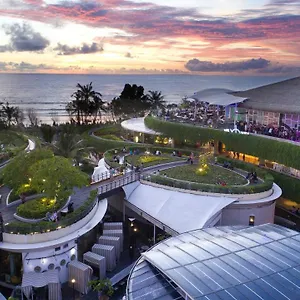 Yello Kuta Beachwalk Bali فندق